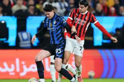 关于世俱杯战况：国际米兰防线稳固，纽约尼克斯进攻受阻，伊布成最佳的信息